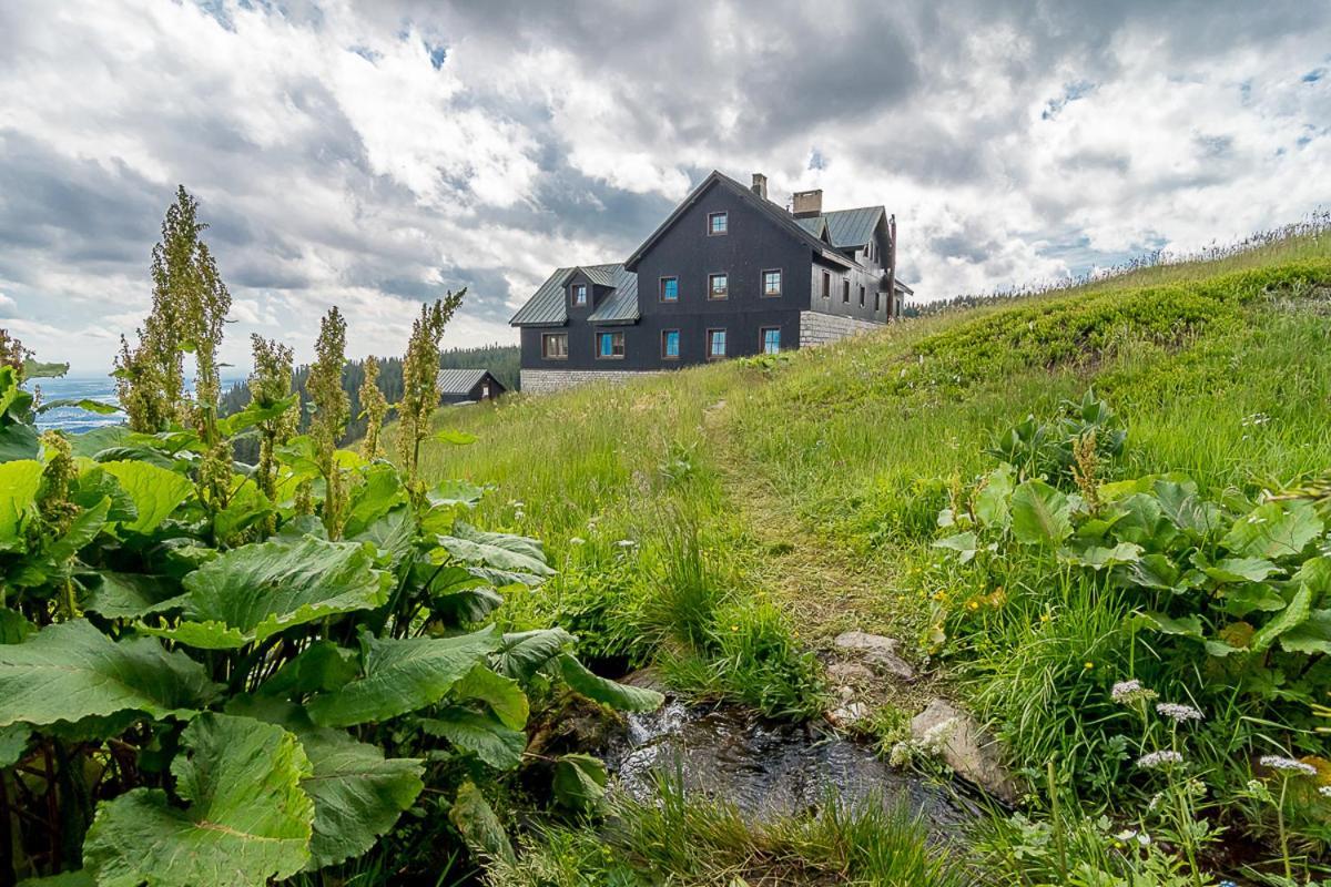 Mala Rennerovka Hotell Strážné Eksteriør bilde