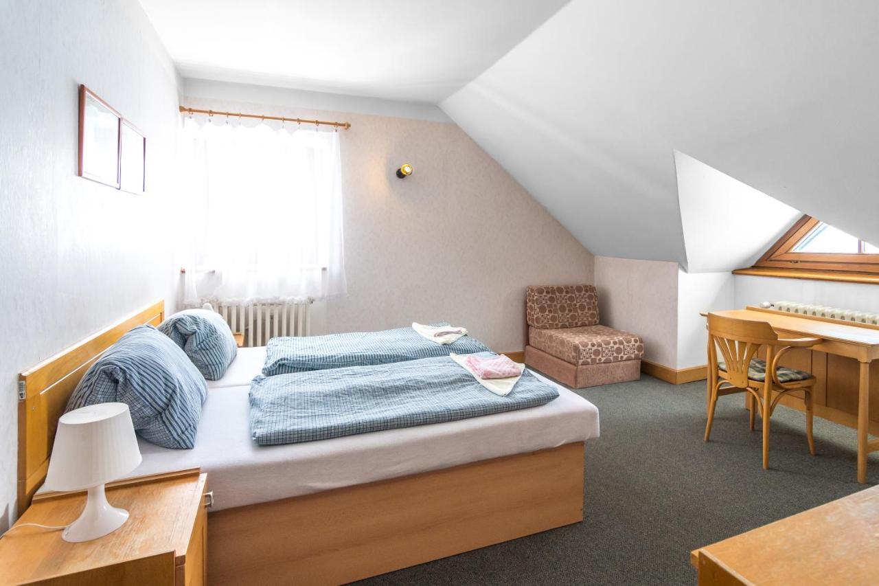 Mala Rennerovka Hotell Strážné Eksteriør bilde