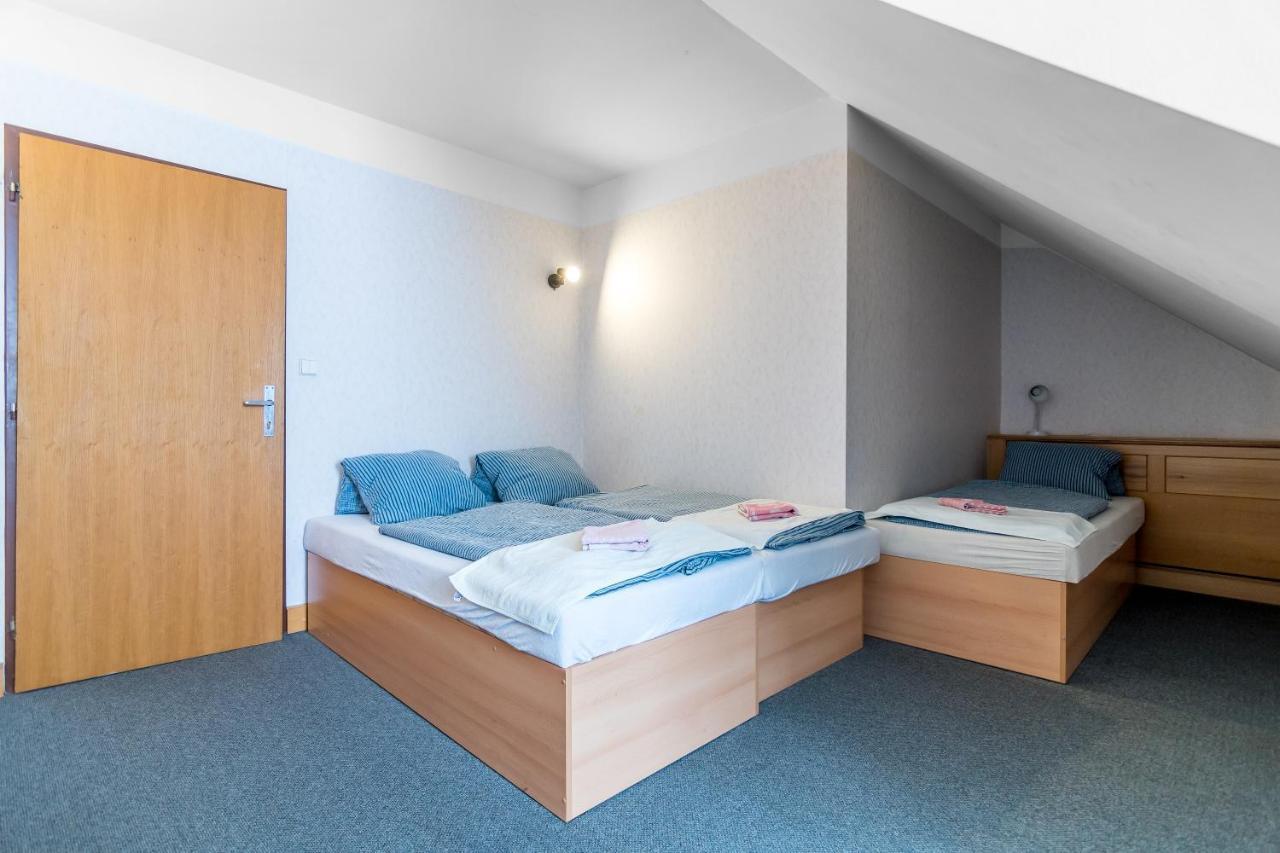 Mala Rennerovka Hotell Strážné Eksteriør bilde